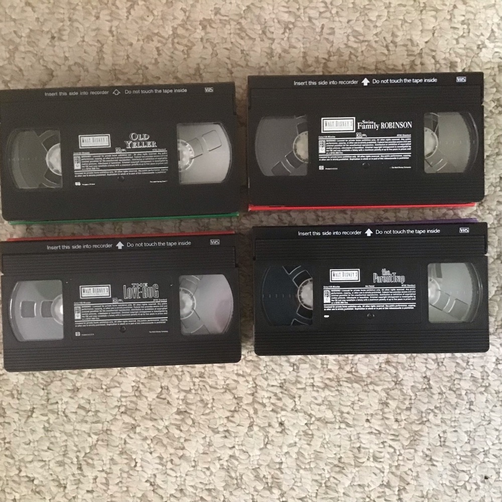Lot of 4 Disney VHS Movies - Picture 3 of 4